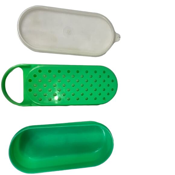 Tupperware Vintage 3 Piece Grater Zester Shredder in 1970's Jadeite Green - Picture 4 of 12